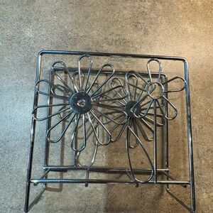 Metal Flower Design Napkin Holder